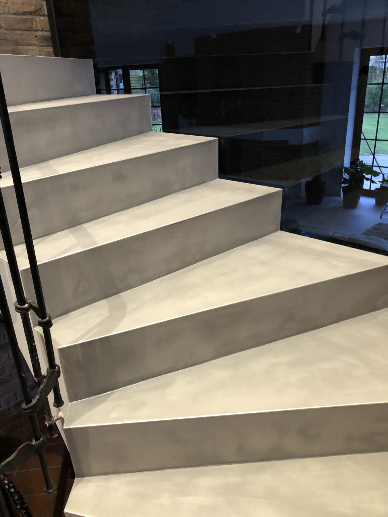Frisch beschichtete Treppe
